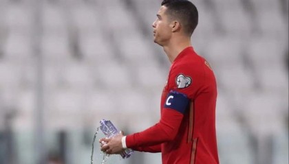 必一运动-TA：强烈反对后FIFA允许球迷带水瓶进场馆，但墨西哥不适用